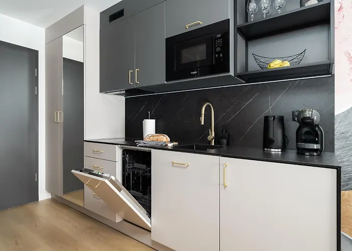 Sunny - Plac Wolnosci 6 ポズナン